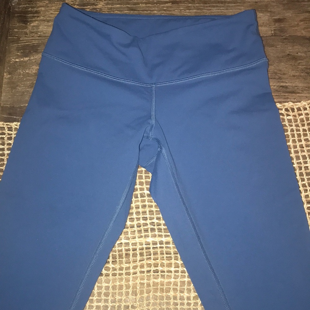 Lululemon wonder under crop III